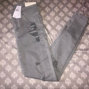 American Eagle Grey Distressed Jeggings